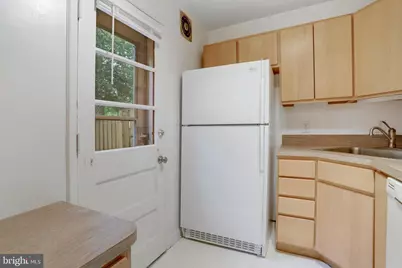 3369 S Stafford Street #A1, Arlington, VA 22206 - Photo 31