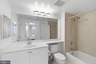 851 N Glebe Rd, Arlington, VA 22203 - Photo 23