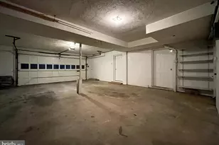 3637 38th St N, Arlington, VA 22207 - Photo 23