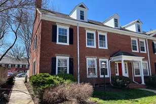 3279 S Stafford St, Arlington, VA 22206 - Photo 1