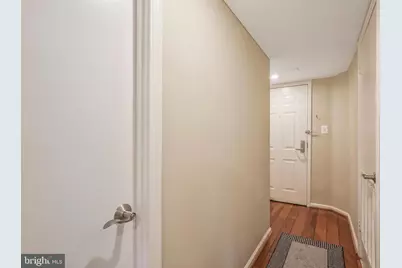 1001 N Randolph Street #509, Arlington, VA 22201 - Photo 3