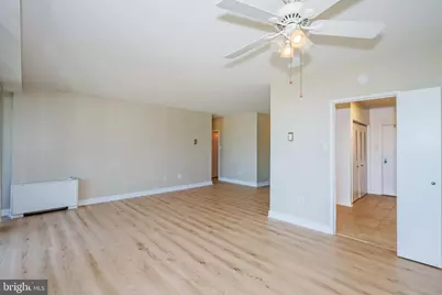 4141 N Henderson Road #822, Arlington, VA 22203 - Photo 9