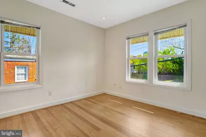 2206 S Grant Street S, Arlington, VA 22202 - Photo 35