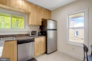 2206 S Grant Street S, Arlington, VA 22202 - Photo 39