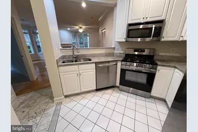 1320 N Wayne Street N #106, Arlington, VA 22201 - Photo 11