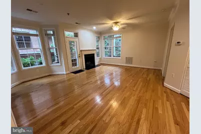 1320 N Wayne Street N #106, Arlington, VA 22201 - Photo 7