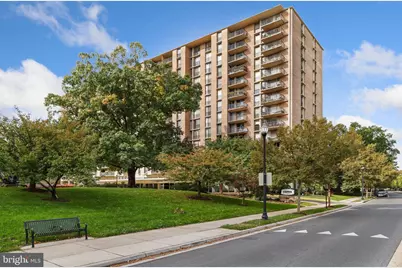 4600 S Four Mile Run Drive S #802, Arlington, VA 22204 - Photo 29