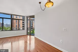 3650 S Glebe Rd, Arlington, VA 22202 - Photo 19