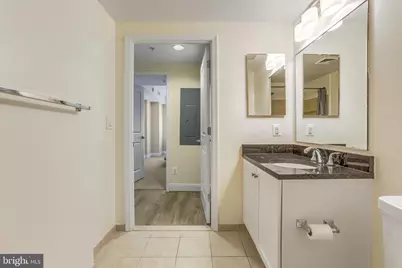 1020 N Highland Street #905, Arlington, VA 22201 - Photo 23