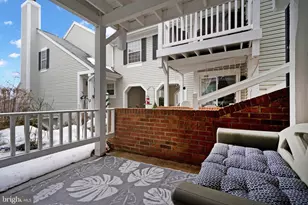 2905 S Woodley St, Arlington, VA 22206 - Photo 3