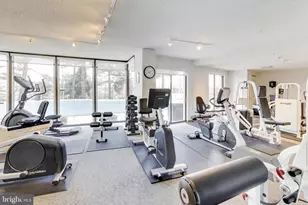 1101 S Arlington Ridge Rd, Arlington, VA 22202 - Photo 43