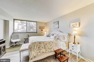 1101 S Arlington Ridge Rd, Arlington, VA 22202 - Photo 17