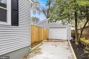 1055 S Edison St, Arlington, VA 22204 - Photo 33