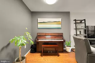 2433 S Walter Reed Dr, Arlington, VA 22206 - Photo 11