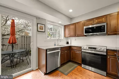 2433 S Walter Reed Drive #18-1, Arlington, VA 22206 - Photo 15