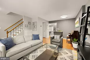 2433 S Walter Reed Dr, Arlington, VA 22206 - Photo 9