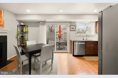 2433 S Walter Reed Drive #18-1, Arlington, VA 22206 - Photo 13