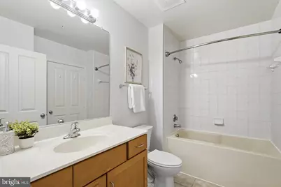 1201 N Garfield Street #401, Arlington, VA 22201 - Photo 17