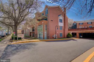 6908 Fairfax Dr, Arlington, VA 22213 - Photo 1