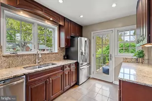 4857 Yorktown Blvd, Arlington, VA 22207 - Photo 11