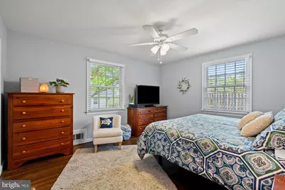 4857 Yorktown Boulevard, Arlington, VA 22207 - Photo 17