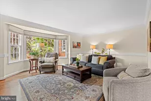 4857 Yorktown Blvd, Arlington, VA 22207 - Photo 5