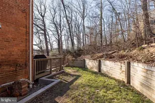 3829 S Four Mile Run Dr, Arlington, VA 22206 - Photo 19