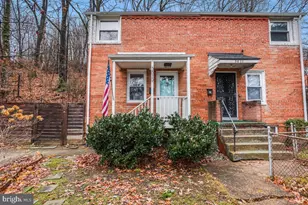 3829 S Four Mile Run Dr, Arlington, VA 22206 - Photo 1