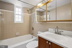 2021 21st St N, Arlington, VA 22201 - Photo 15