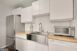 4390 Lorcom Ln, Arlington, VA 22207 - Photo 11