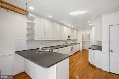 4024 40th Street N, Arlington, VA 22207 - Photo 23