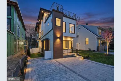 2211 Military Road, Arlington, VA 22207 - Photo 3