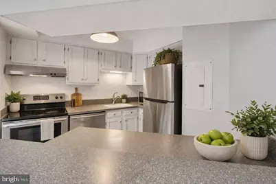 1301 N Courthouse Road #1007, Arlington, VA 22201 - Photo 5