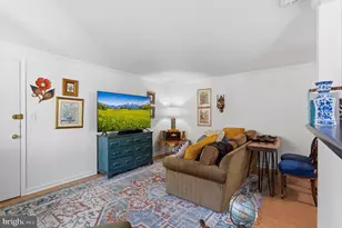 708 S Arlington Mill Dr, Arlington, VA 22204 - Photo 5