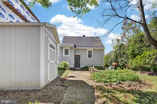 213 S Edgewood St, Arlington, VA 22204 - Photo 31