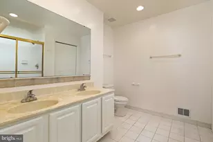 1122 N Vernon St, Arlington, VA 22201 - Photo 27