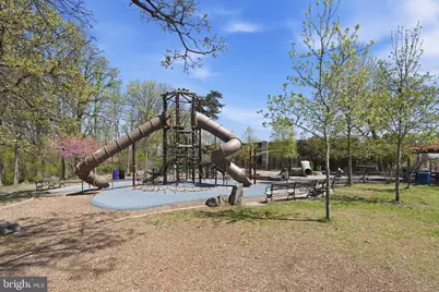 5017 7th Road S #102, Arlington, VA 22204 - Photo 35