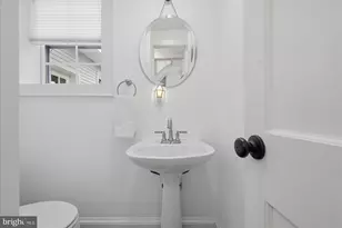 1319 N Wakefield St, Arlington, VA 22207 - Photo 17