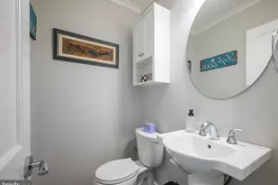 6034 21st St N, Arlington, VA 22205 - Photo 11