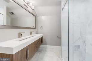 2400 S Arlington Ridge Rd, Arlington, VA 22202 - Photo 29