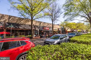 2586 S Arlington Mill Dr, Arlington, VA 22206 - Photo 33