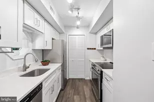 2586 S Arlington Mill Dr, Arlington, VA 22206 - Photo 7