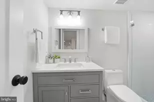 423 N Cleveland St, Arlington, VA 22201 - Photo 53