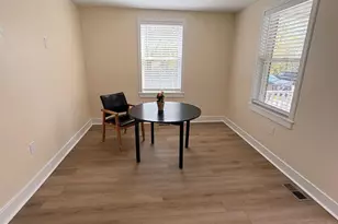 2449 S Oakland St, Arlington, VA 22206 - Photo 3