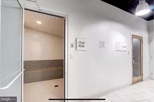 1021 Arlington Blvd, Arlington, VA 22209 - Photo 19