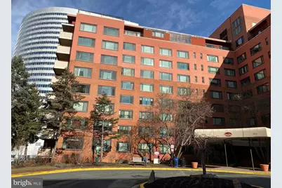 1021 Arlington Boulevard #623, Arlington, VA 22209 - Photo 1