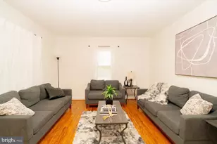 1037 16th St S, Arlington, VA 22202 - Photo 5