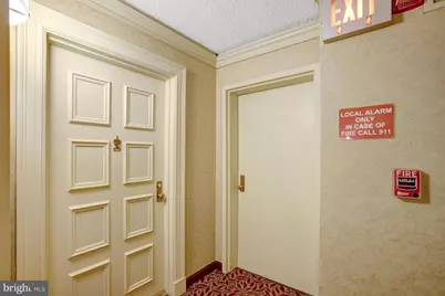 3800 Fairfax Drive #807, Arlington, VA 22203 - Photo 33