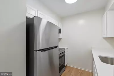 2100 Langston Boulevard #431, Arlington, VA 22201 - Photo 9