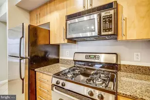 1021 N Garfield St, Arlington, VA 22201 - Photo 7